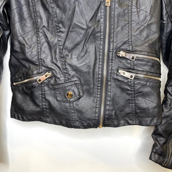 AKIRA Faux Fur Tan Collared Black Leather Moto Jacket Size Medium - Picture 11 of 13